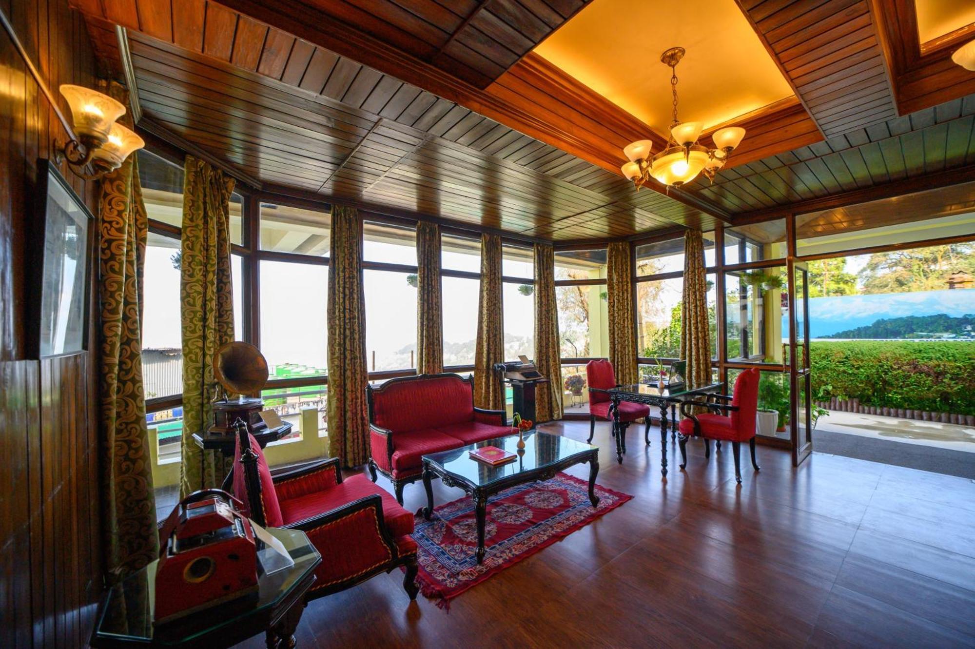 Sinclairs Darjeeling Hotel Darjeeling  Exterior photo